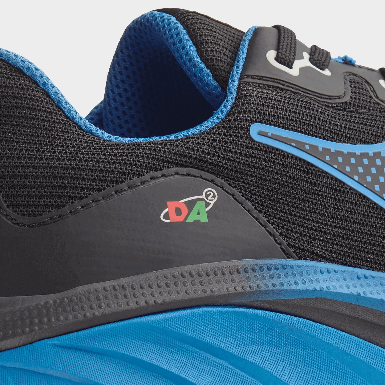 Încălțăminte de lucru DIADORA VORTEX DA2 LOW S3S SC SR HRO ESD BLACK/BLUE - 6 — stenso.ro Încălțăminte de lucru DIADORA VORTEX DA2 LOW S3S SC SR HRO ESD BLACK/BLUE - 6