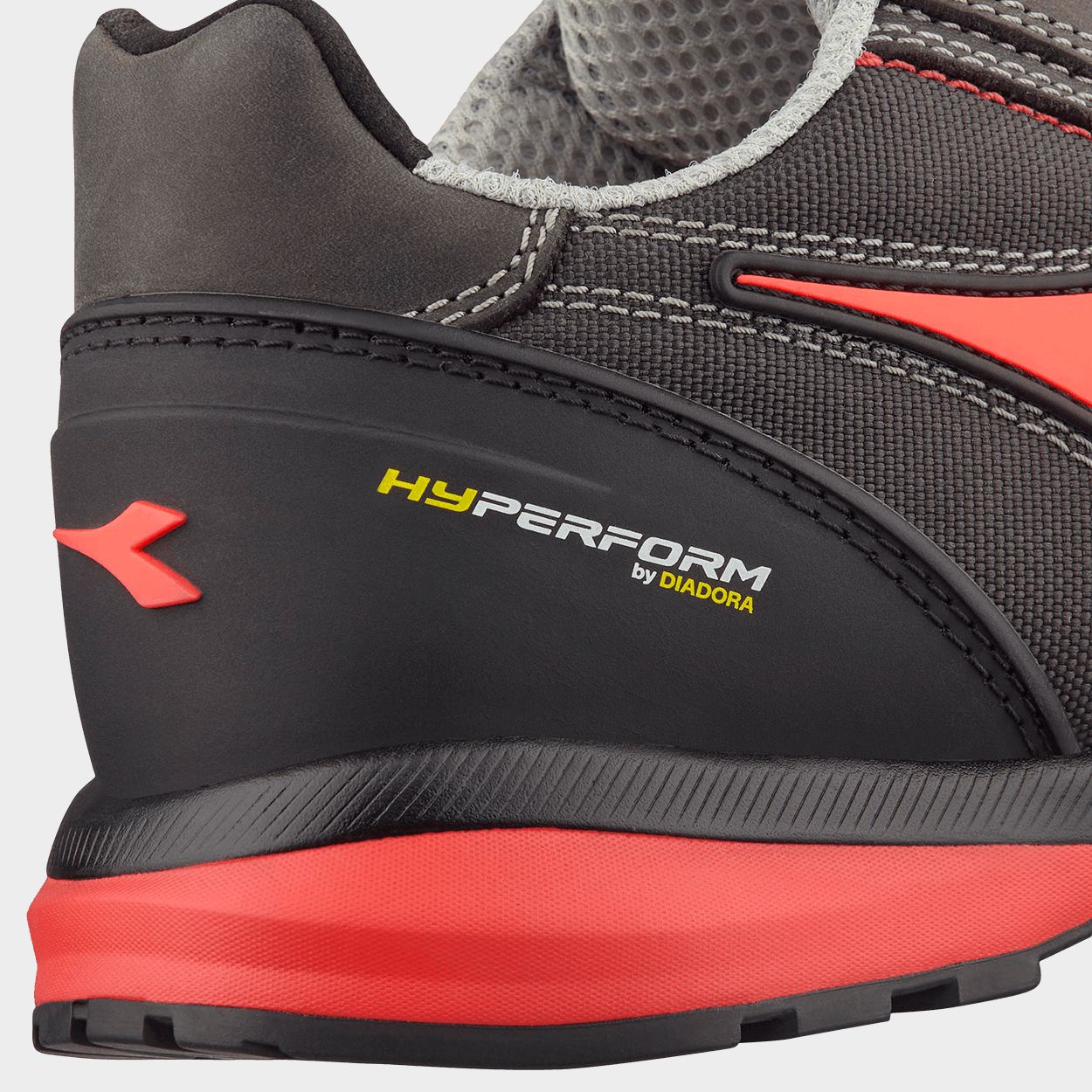 Παπούτσια εργασίας DIADORA GLOVE HYPER LOW S3S FO HRO SR ESD DARK GREY - 6