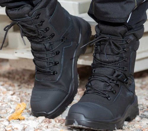 bocanci de lucru rezistenti pentru activitati solicitante