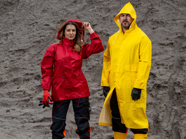 Îmbrăcăminte impermeabilă de calitate pentru utilizare profesională